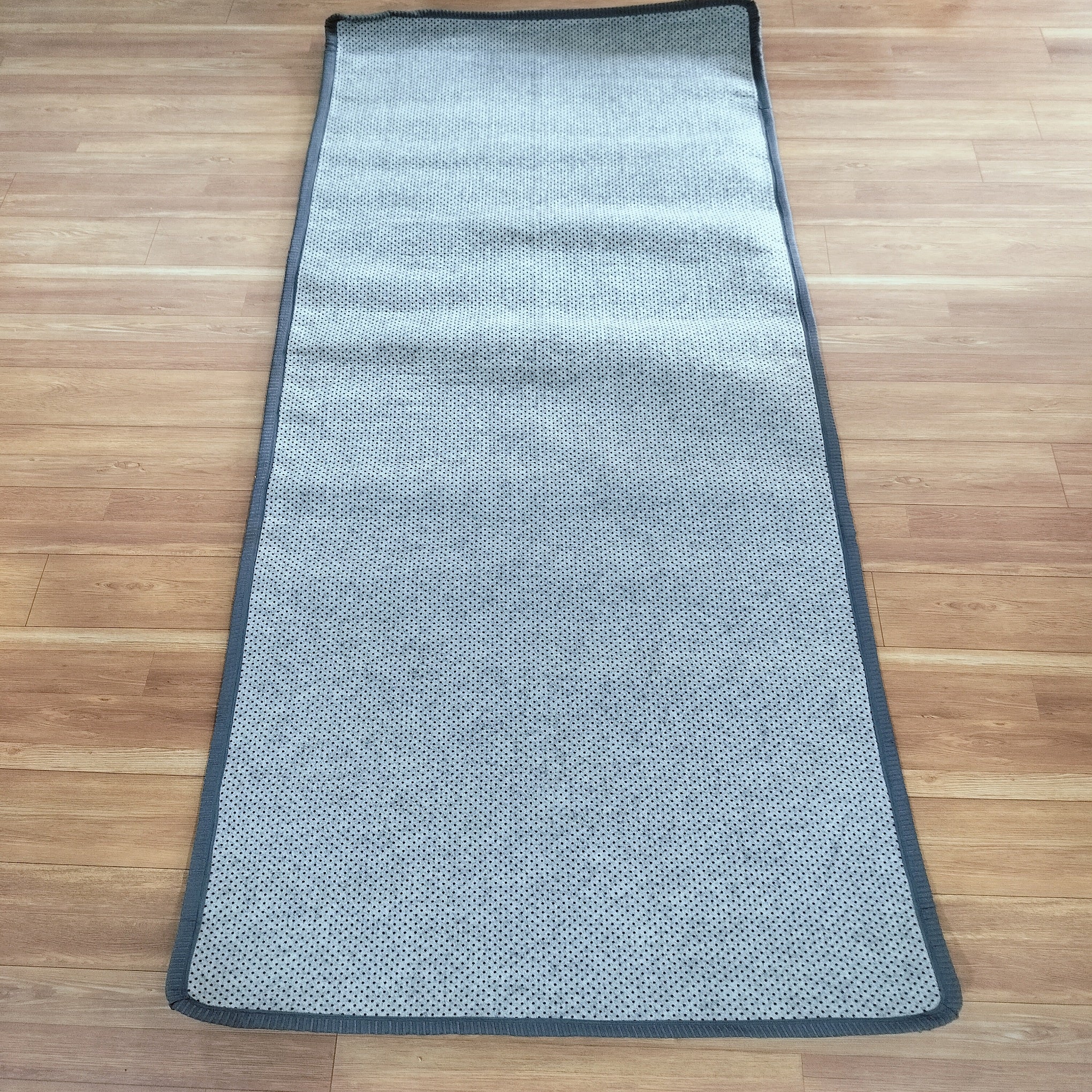 DVAAR COTTON  YOGA MAT PEARL GREY COLOUR WASHABLE NATURAL MAT  5MM LINES FOR ALIGNMENT HOME YOGA  WORKOUTS SUSTAINABLE MATS GEMSTONE COLLECTION.
