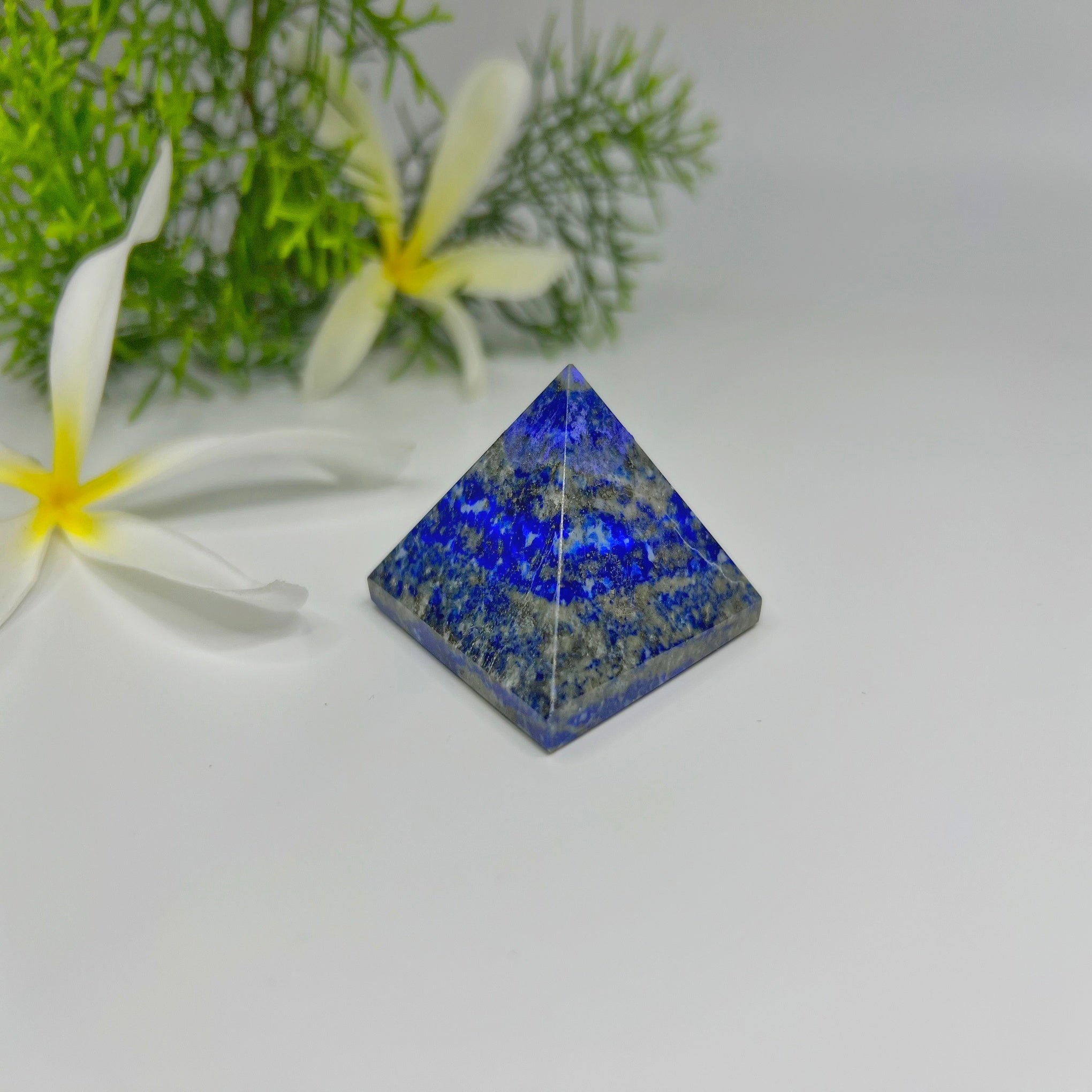 CERTIFIED LAPIS LAZULI PYRAMID CRYSTAL- BLUE COLOUR MEDITATION HEALING ACCESSORY CERTIFIED HOME OFFICE GIFT