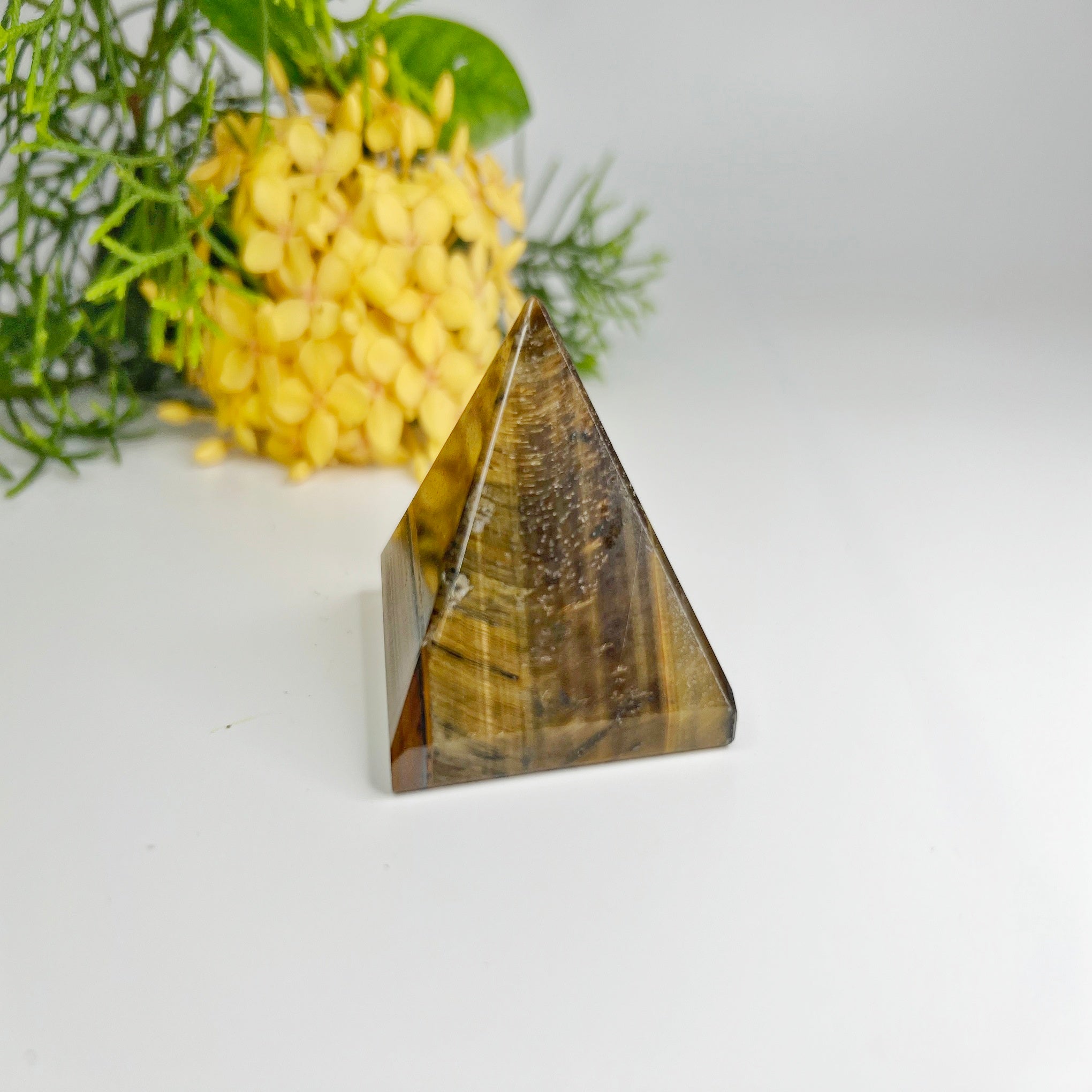 CERTIFIED TIGER EYE PYRAMID CRYSTAL DARK BROWN BLACK COLOUR MEDITATION HEALING ACCESSORY  HOME OFFICE GIFT