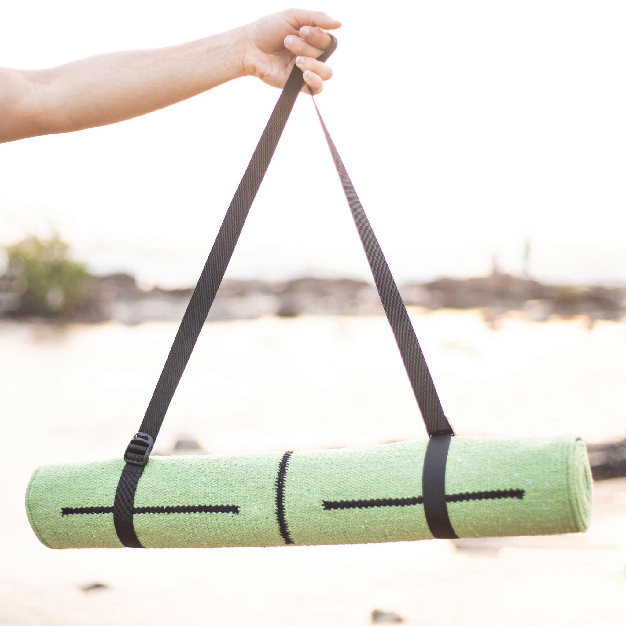 Yoga Mat Carry Strap Green - Conveniently Carry Your Yoga Mat Anywhere with  Cotton Yoga Mat Strap - Multipurpose Lightweight Adjustable Loops for all  Mat Sizes and Easy to Use Yoga Mat